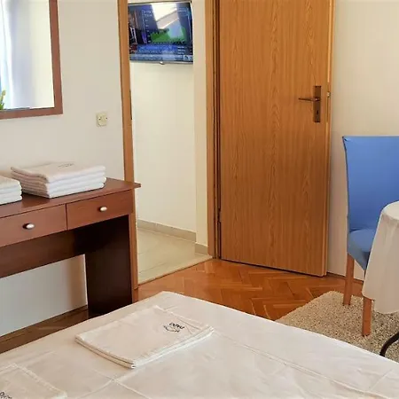 Adriatic Sea View Apartman *