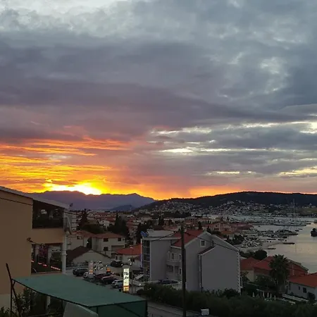 Adriatic Sea View Трогір