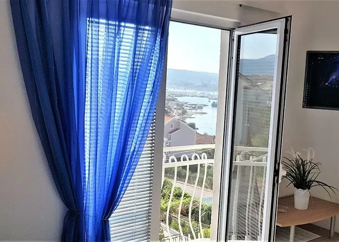 Adriatic Sea View * トロギール